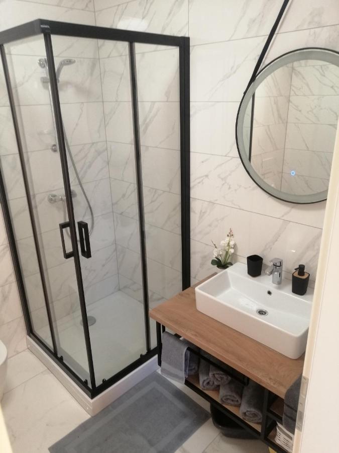 Luxury Apartment Queen Солин Екстериор снимка