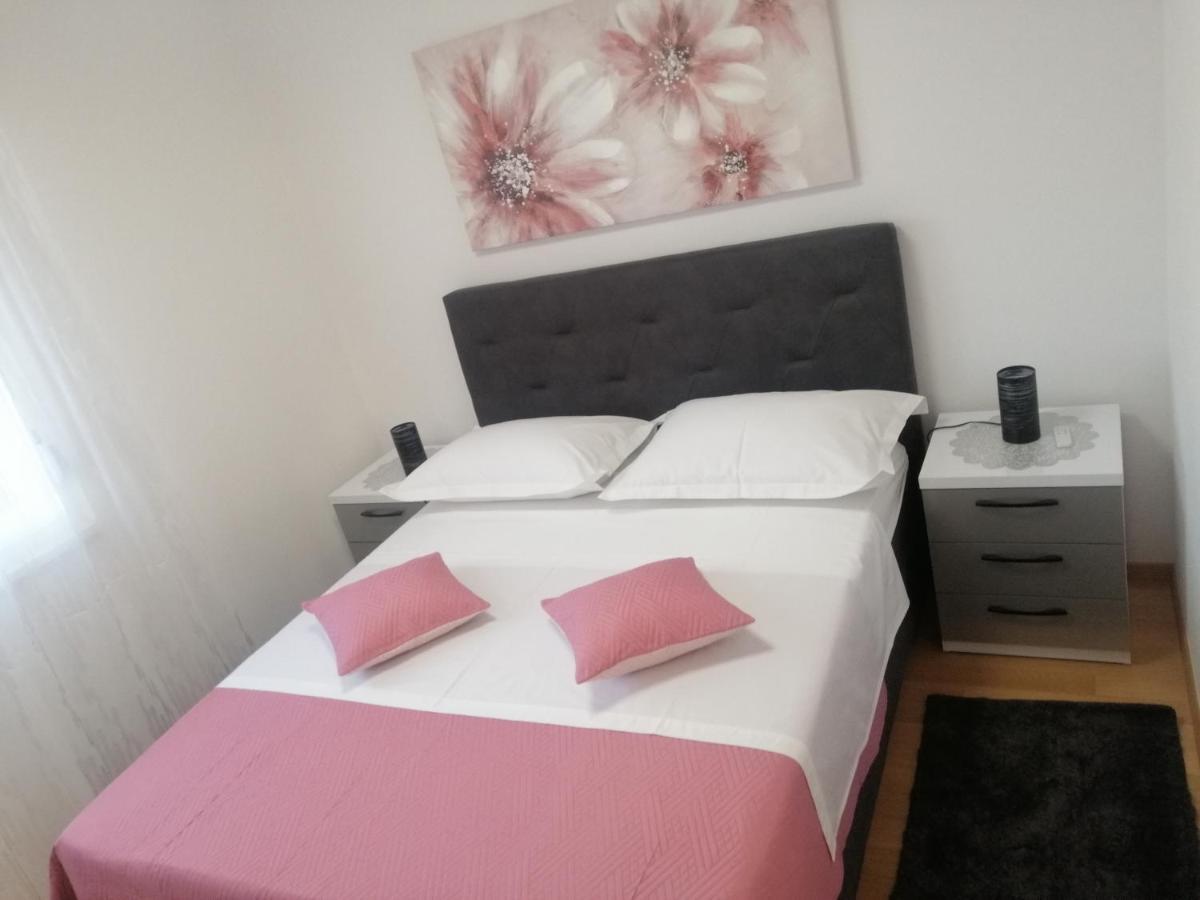 Luxury Apartment Queen Солин Екстериор снимка