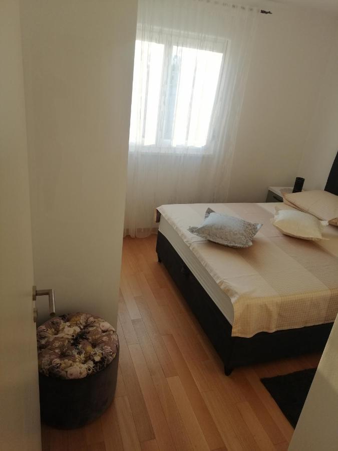 Luxury Apartment Queen Солин Екстериор снимка